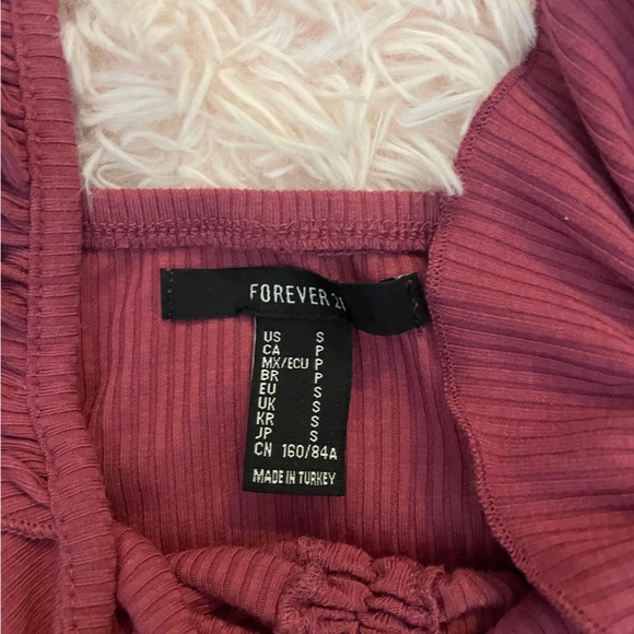 Forever 21 pink crop top - Picture 3 of 3